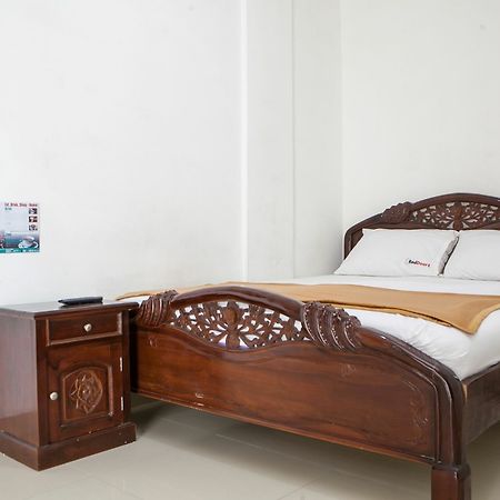 Reddoorz Near Tegalega Park Hotel Bandung Ngoại thất bức ảnh